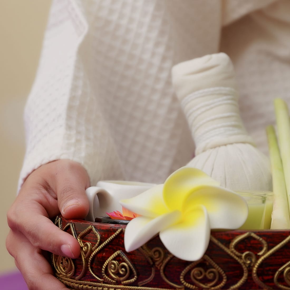 Herbal Ball Treatment